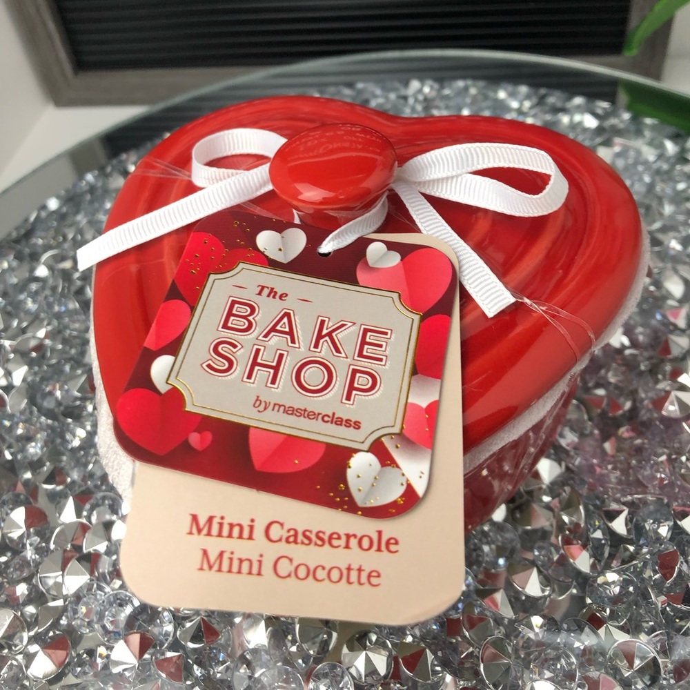 🥰 The bake shop by masterclass heart shaped mini casserole dish❤️